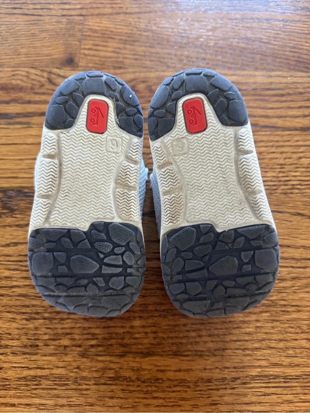 See Kai Run Toddler Size 6 mesh shoes